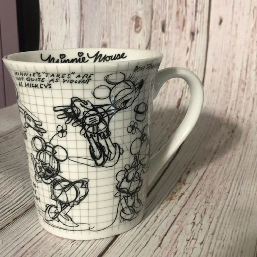 Disney Minnie Mouse sketch mug